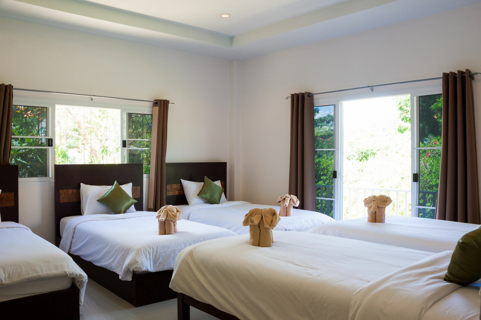Hotel Sweet Honey Pranburi à Sam Roi Yot Extérieur photo
