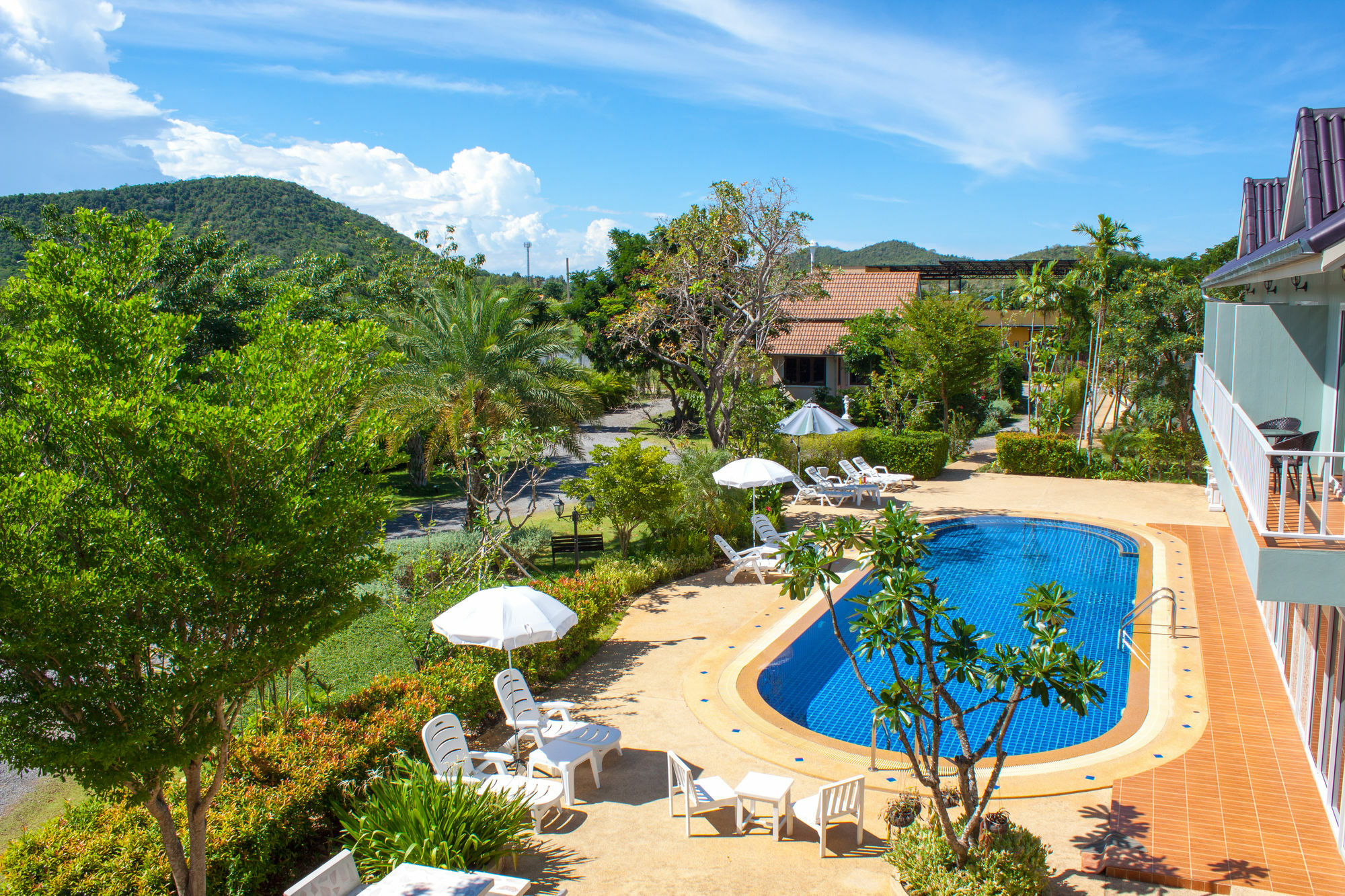 Hotel Sweet Honey Pranburi à Sam Roi Yot Extérieur photo